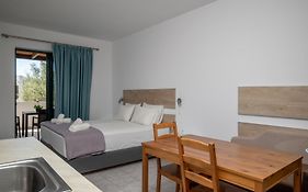 Triantafillas Suites